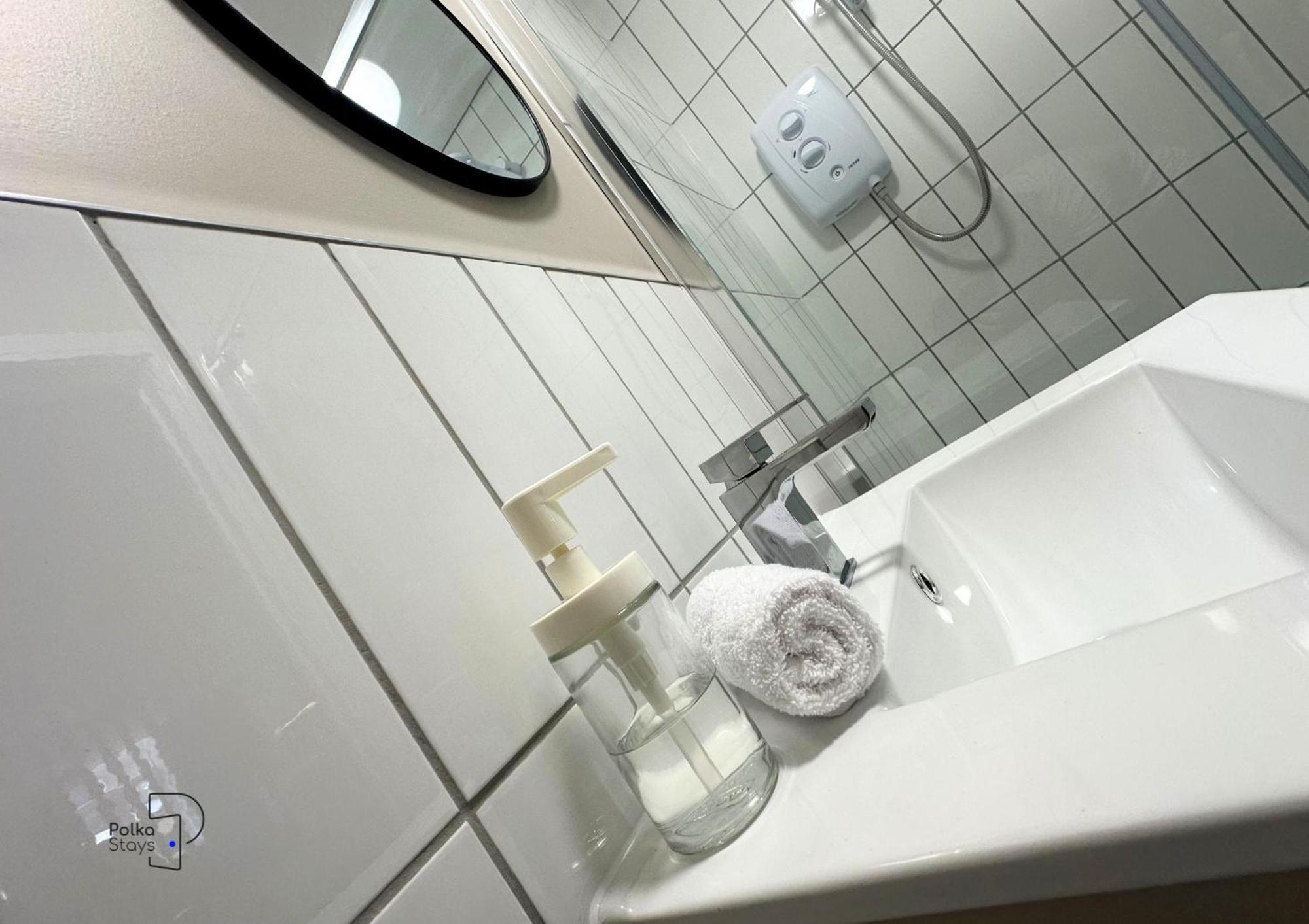 Hanley, Stoke - Modern Spacious Apartments By Polkastays מראה חיצוני תמונה